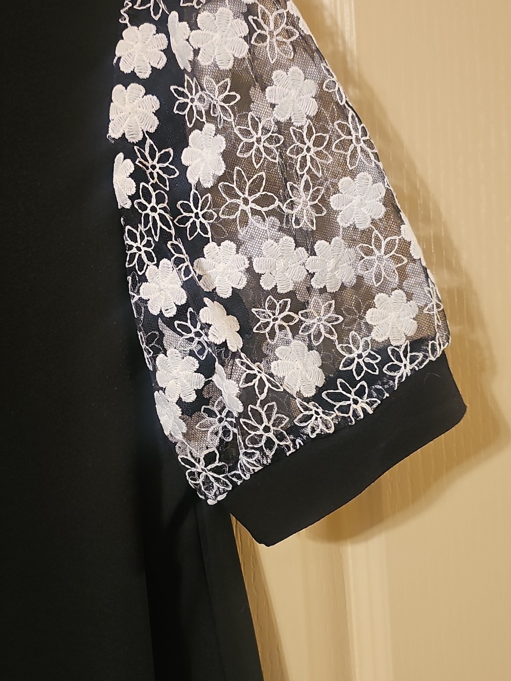 CeCe Black Top with White Floral Lace Short Sleeves - Picture 2 of 4